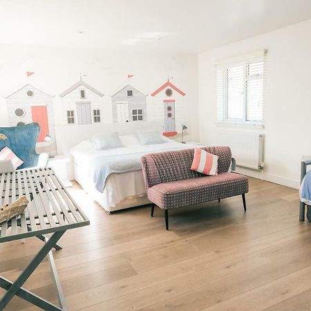 The Beach Bed and Breakfast Hythe  Buitenkant foto