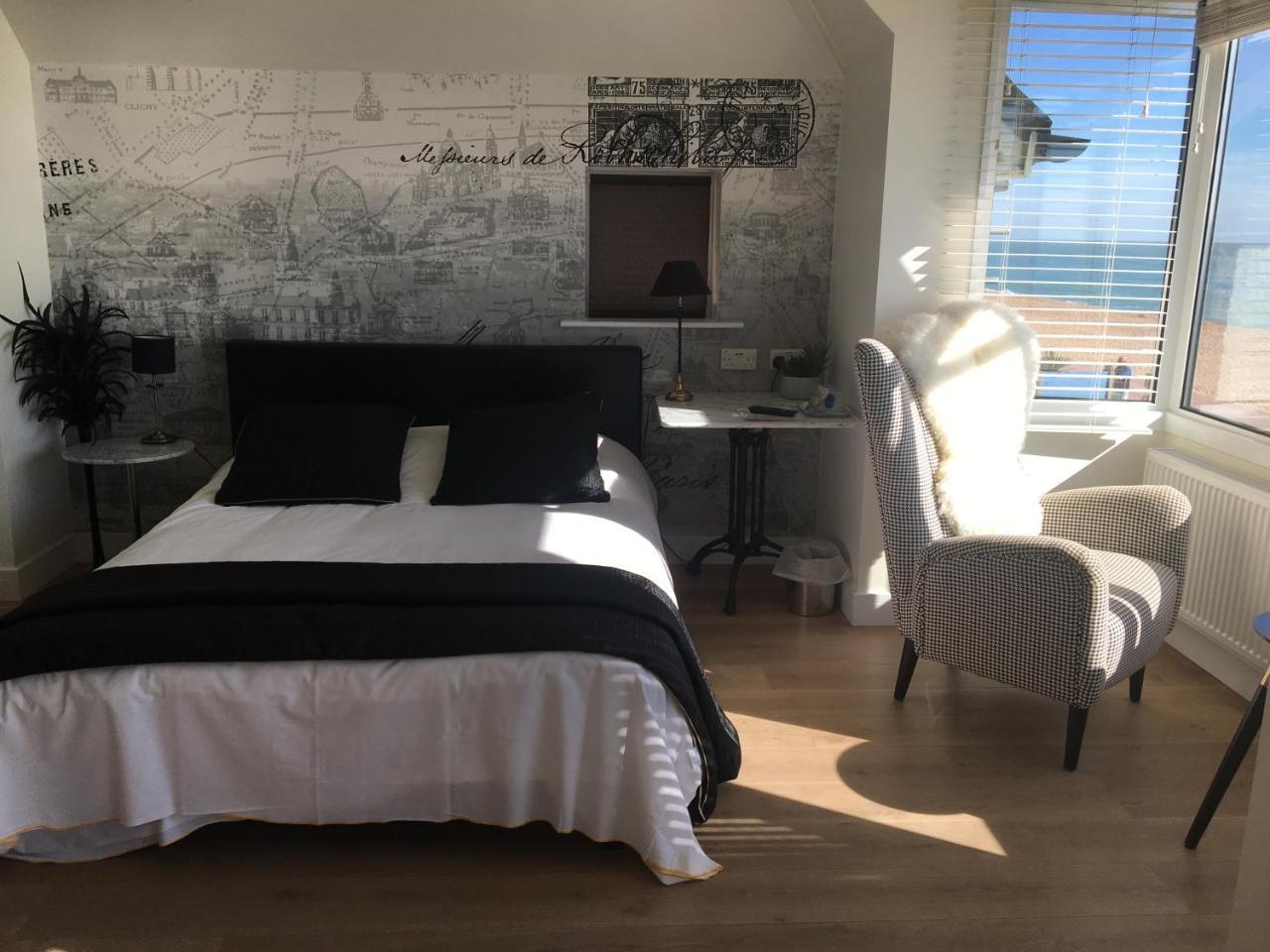 The Beach Bed and Breakfast Hythe  Buitenkant foto