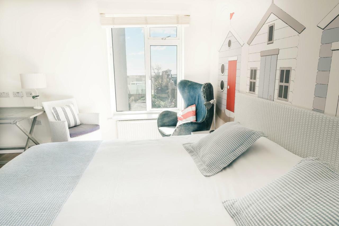 The Beach Bed and Breakfast Hythe  Buitenkant foto