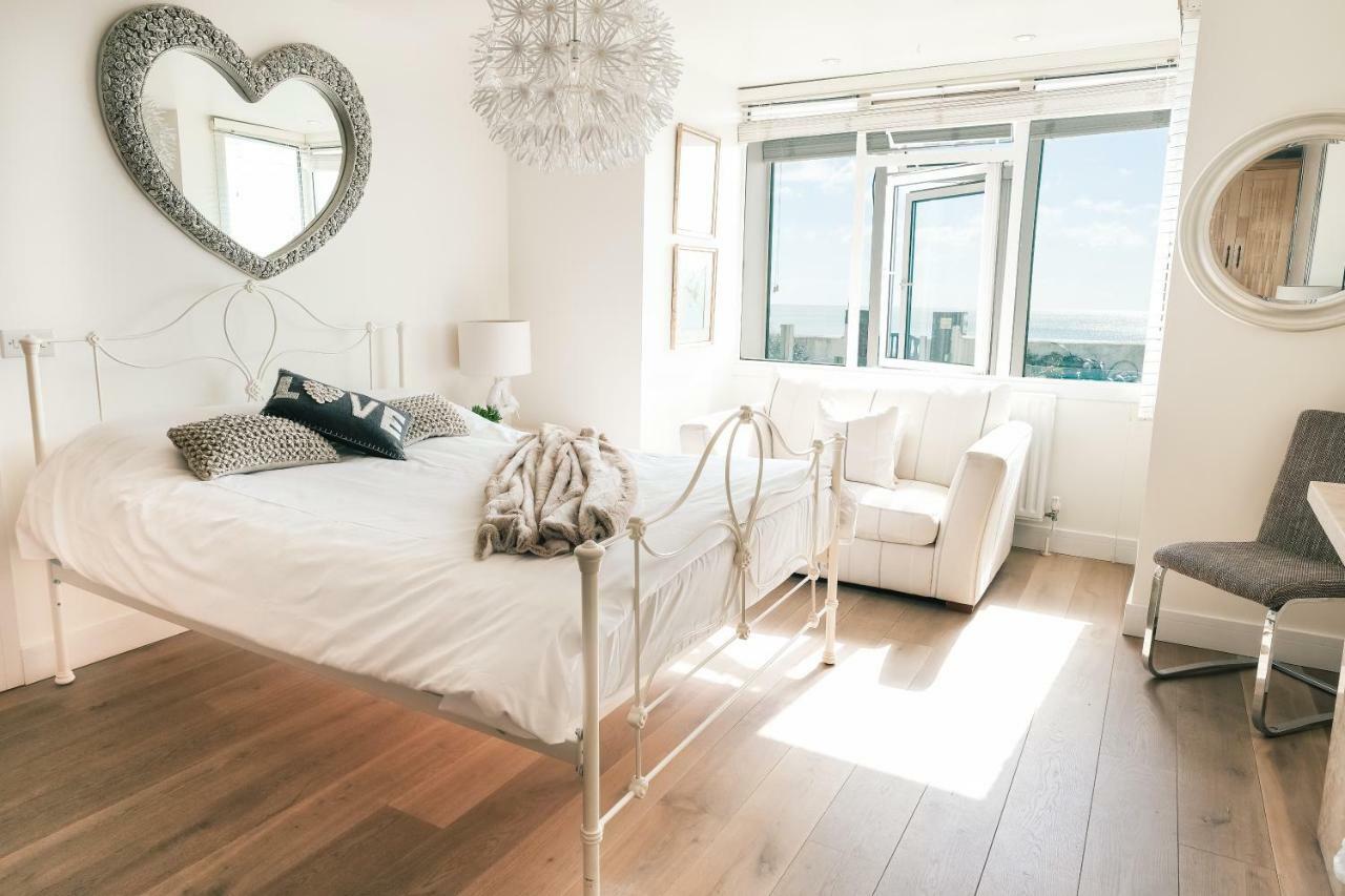 The Beach Bed and Breakfast Hythe  Buitenkant foto